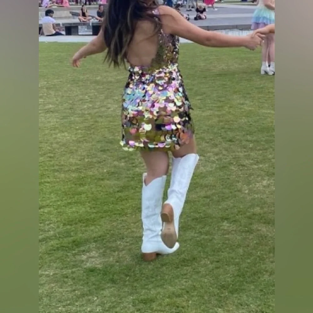 Sherri Hill Sequin Dress - Picture 3 of 8